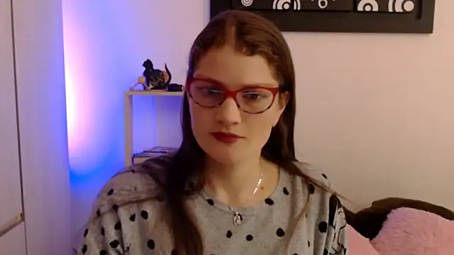 Camila-ventura online show from 06/10/26, 01:01