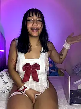 Maddy w online show from 11/08/25, 03:21