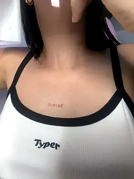 lucy grey25 online show from 11/09/25, 07:07