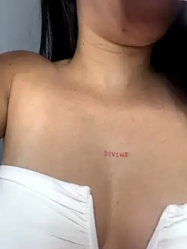 lucy grey25 online show from 11/11/25, 03:51