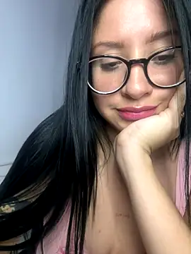 lucy grey25 online show from 11/14/25, 09:18