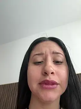 lucy grey25 online show from 04/04/26, 12:56