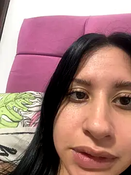 lucy grey25 online show from 10/05/25, 07:15