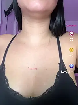 lucy grey25 online show from 05/22/26, 02:15