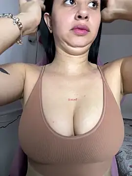 lucy grey25 online show from 02/18/26, 04:25