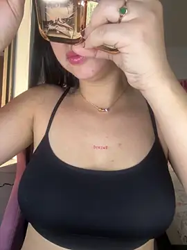 lucy grey25 online show from 02/12/26, 01:33