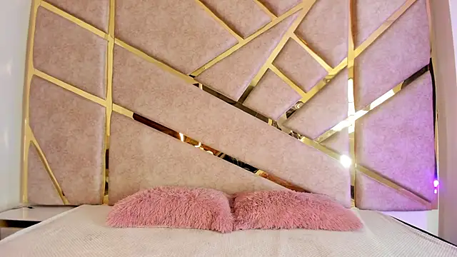 Zafiro claire online show from 10/31/25, 06:37