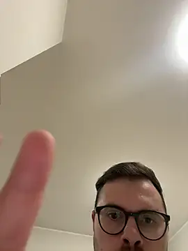 Vins 10 online show from 04/21/26, 02:14