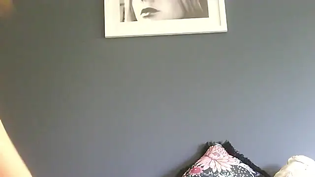 Snapshot of Ginger-bb chatting on 06/04/26, 06:07 Ginger-bb online show from 06/04/26, 06:07