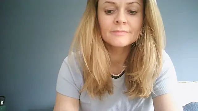 Snapshot of Ginger-bb chatting on 06/16/26, 03:56 Ginger-bb online show from 06/16/26, 03:56