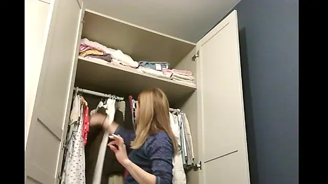 Ginger-bb online show from 12/15/25, 07:36