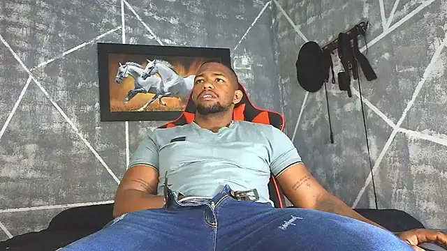 Snapshot of big_blackmen19 chatting on 05/21/26, 01:52 big blackmen19 online show from 05/21/26, 01:52