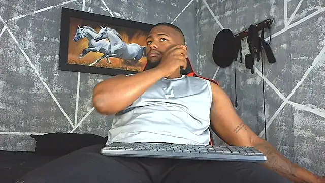Snapshot of big_blackmen19 chatting on 05/23/26, 01:32 big blackmen19 online show from 05/23/26, 01:32