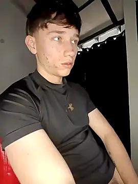 Snapshot of Logan_sixxer chatting on 09/14/25, 07:25 Logan sixxer online show from 09/14/25, 07:25