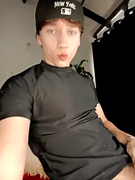 Snapshot of Logan_sixxer chatting on 11/28/25, 03:34 Logan sixxer online show from 11/28/25, 03:34