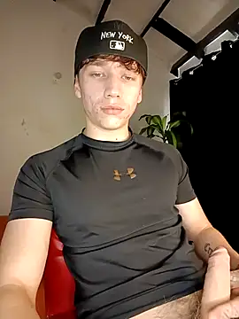 Snapshot of Logan_sixxer chatting on 11/01/25, 09:52 Logan sixxer online show from 11/01/25, 09:52