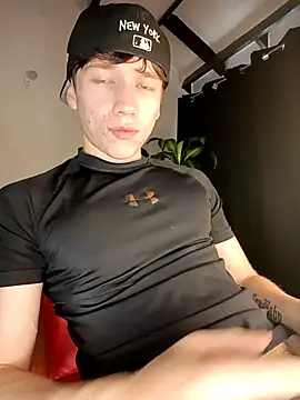 Snapshot of Logan_sixxer chatting on 11/02/25, 09:53 Logan sixxer online show from 11/02/25, 09:53