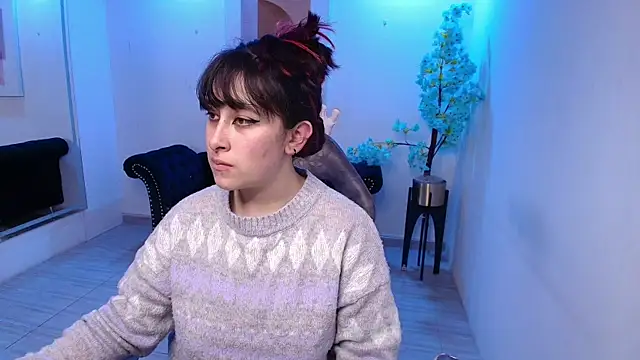 Snapshot of Tarly_matches chatting on 11/17/25, 07:51 Tarly matches online show from 11/17/25, 07:51