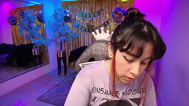 Snapshot of Tarly_matches chatting on 12/18/25, 04:22 Tarly matches online show from 12/18/25, 04:22