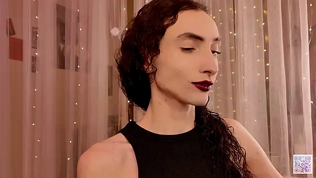 Queen of tease online show from 11/18/25, 09:07