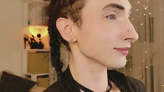 Queen of tease online show from 03/07/26, 06:02