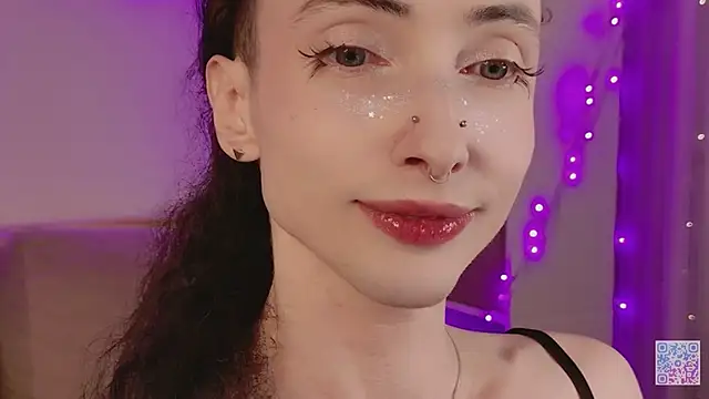 Queen of tease online show from 04/18/26, 03:58