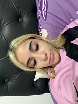 Babylovetiernax online show from 04/14/26, 03:11