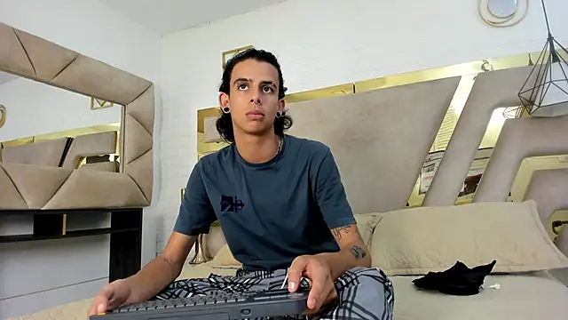 Ibratxandy online show from 10/22/25, 09:03