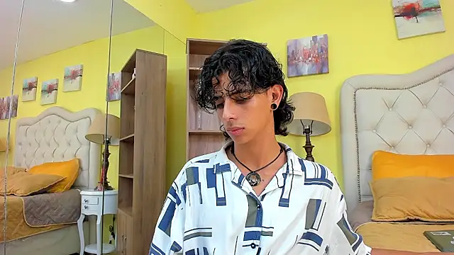 Ibratxandy online show from 10/15/25, 09:12