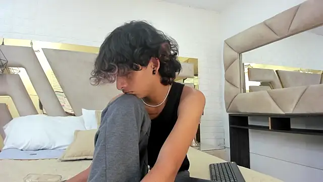 Ibratxandy online show from 09/15/25, 08:53