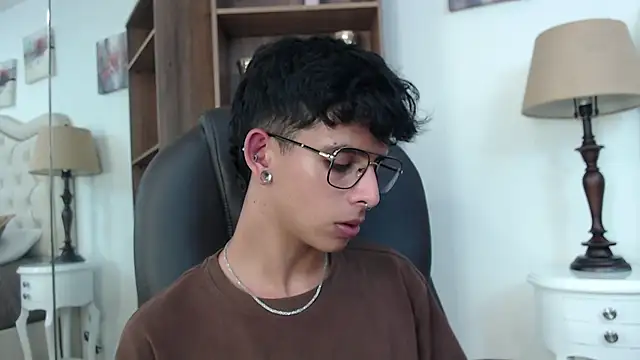 Ibratxandy online show from 04/13/26, 06:56