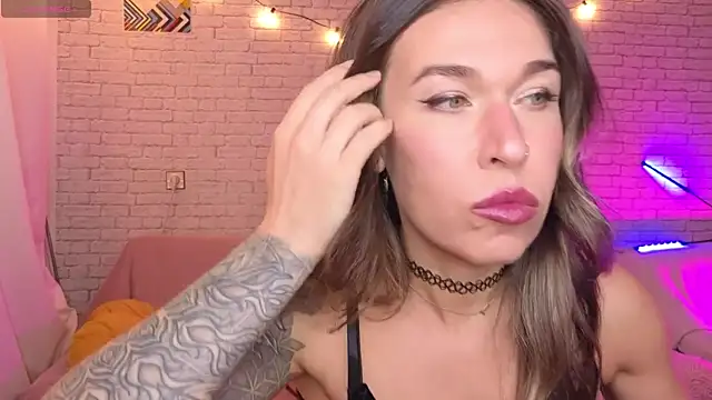 Snapshot of ReginaFoXXXy chatting on 09/26/25, 11:28 ReginaFoXXXy online show from 09/26/25, 11:28