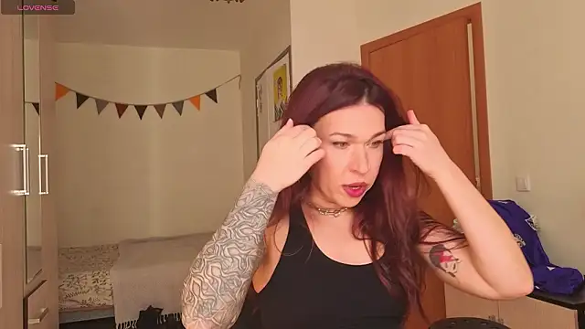 ReginaFoXXXy online show from 03/30/26, 09:55