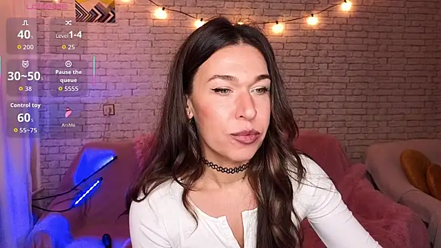 ReginaFoXXXy online show from 10/28/25, 12:48