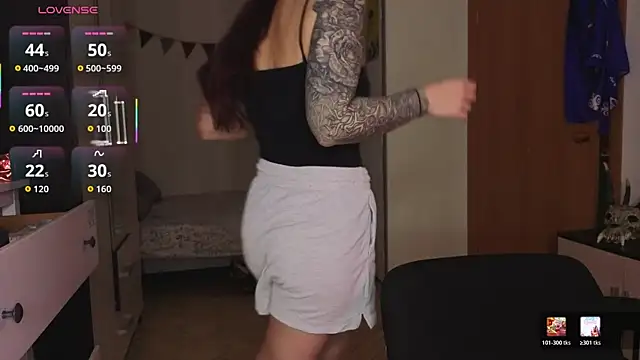 ReginaFoXXXy online show from 04/07/26, 09:33