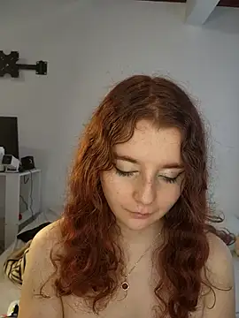 Snapshot of Sharon_Black chatting on 09/22/25, 12:33 Sharon Black online show from 09/22/25, 12:33