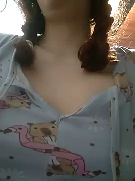 Snapshot of Sharon_Black chatting on 12/04/25, 12:26 Sharon Black online show from 12/04/25, 12:26