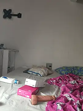 Snapshot of Sharon_Black chatting on 10/20/25, 11:55 Sharon Black online show from 10/20/25, 11:55