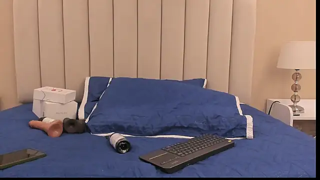 Rachel Donnelly online show from 11/29/25, 04:34