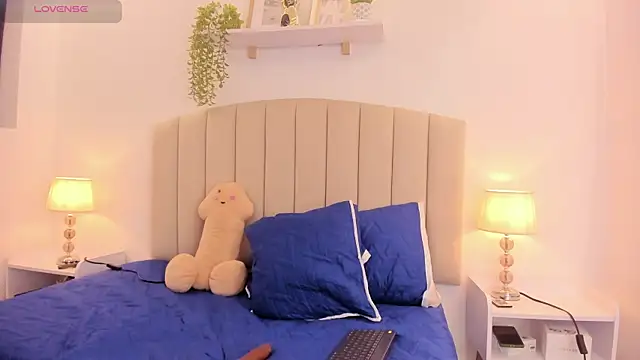 Rachel Donnelly online show from 11/09/25, 04:27