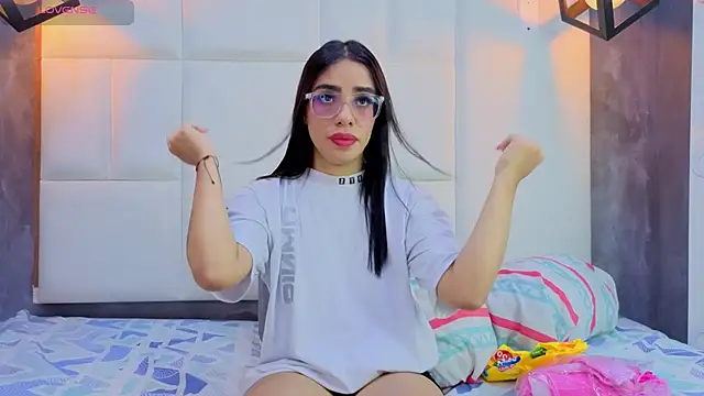 Rachel Donnelly online show from 04/02/26, 01:13