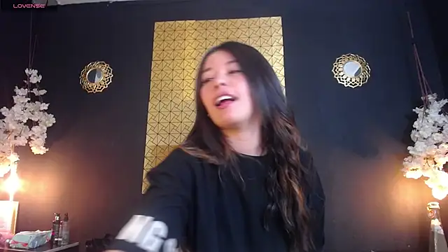 Lollyshine  online show from 12/04/25, 10:42