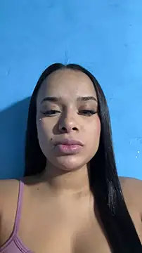 Snapshot of monikee69 chatting on 06/16/26, 02:00 monikee69 online show from 06/16/26, 02:00