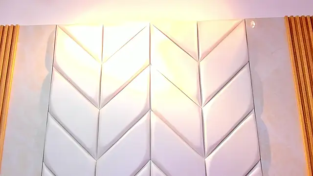 BarbieMonet online show from 11/17/25, 08:57