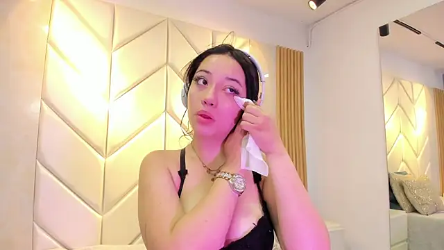 BarbieMonet online show from 10/24/25, 11:53