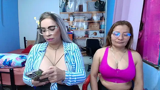 ladymirandalee online show from 10/21/25, 10:31