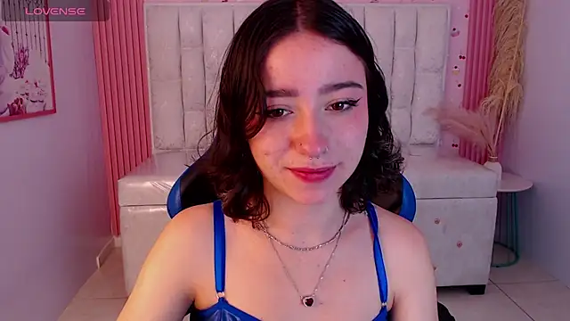 venuss09 s online show from 11/23/25, 02:05