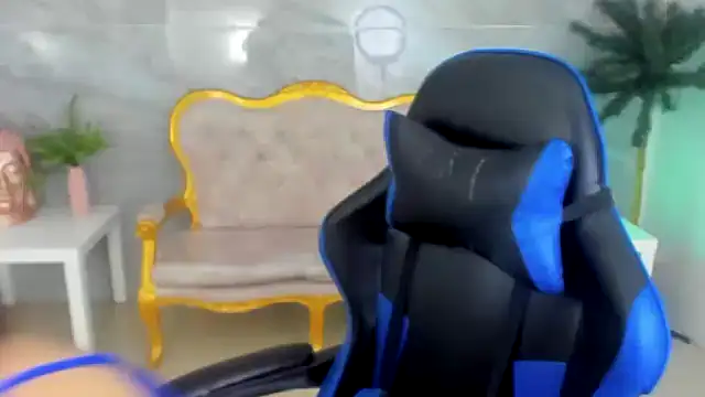 venuss09 s online show from 10/29/25, 01:32