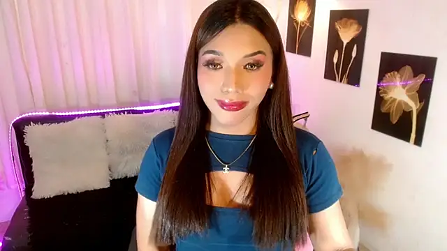 Snapshot of Ubanescka chatting on 12/13/25, 08:04 Ubanescka online show from 12/13/25, 08:04