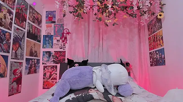 FluffyMelons online show from 04/08/26, 11:06